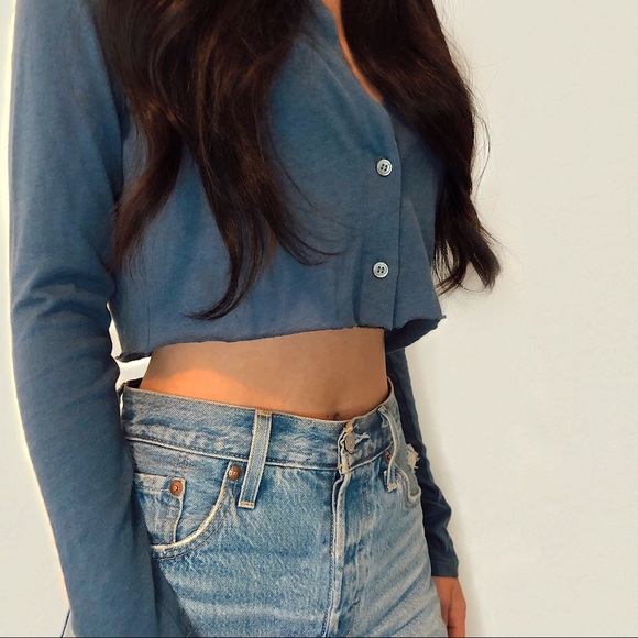 FINAL SALE - Cropped Cardigan - Picture 3 of 5